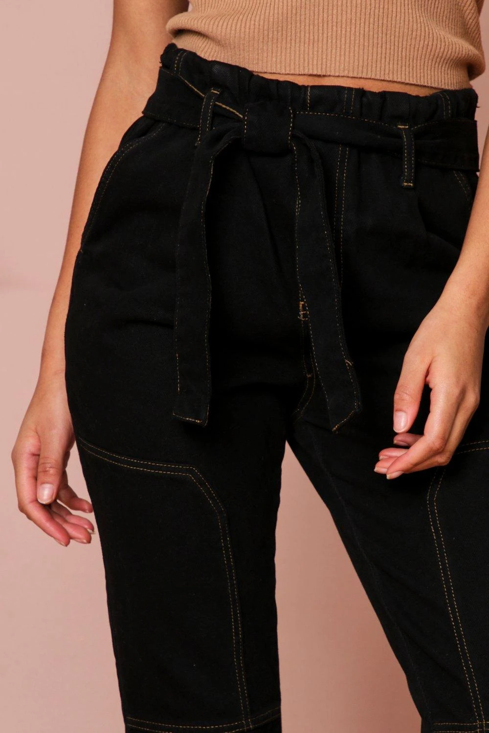 Contrast Stitch Belted Mom Jean - Image 4