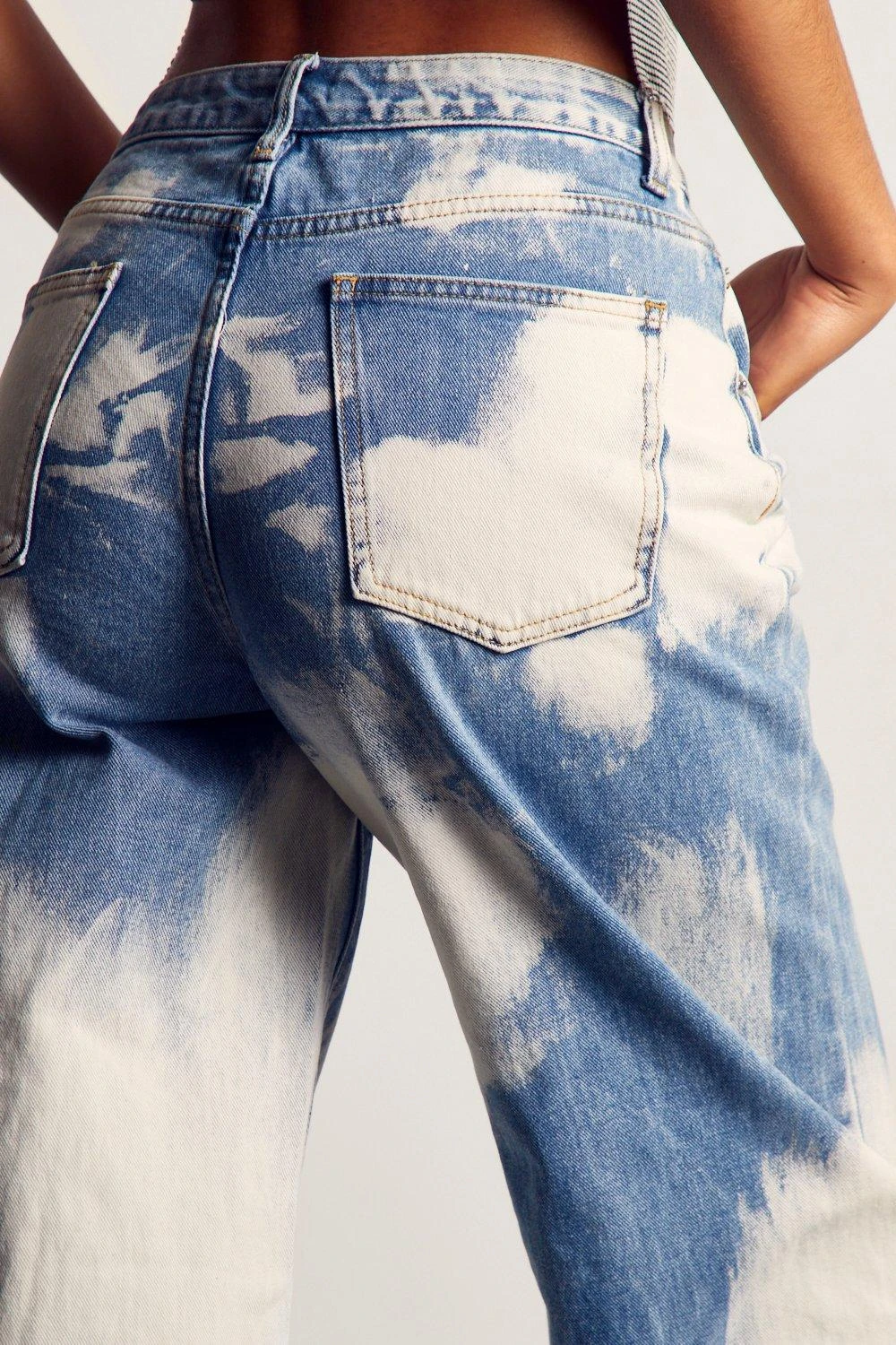 Cloud Wash Oversized Baggy Jeans - Image 2