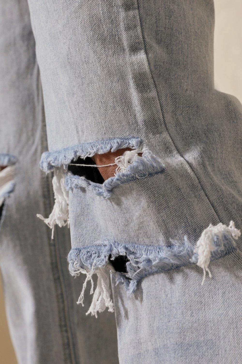 Miss Joslin Wide Leg Distressed Jean - Image 6