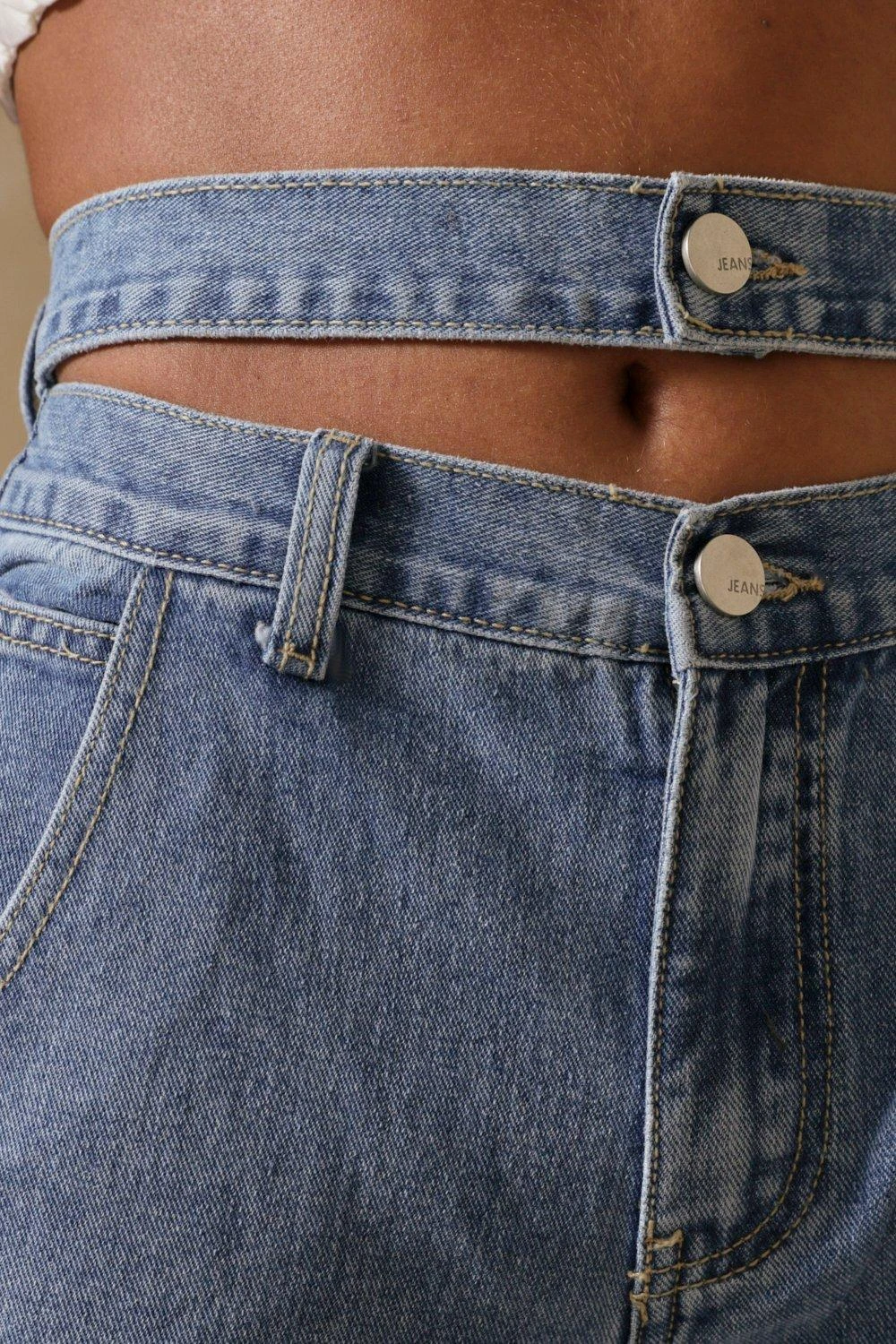 The 'It' Jean - Image 6