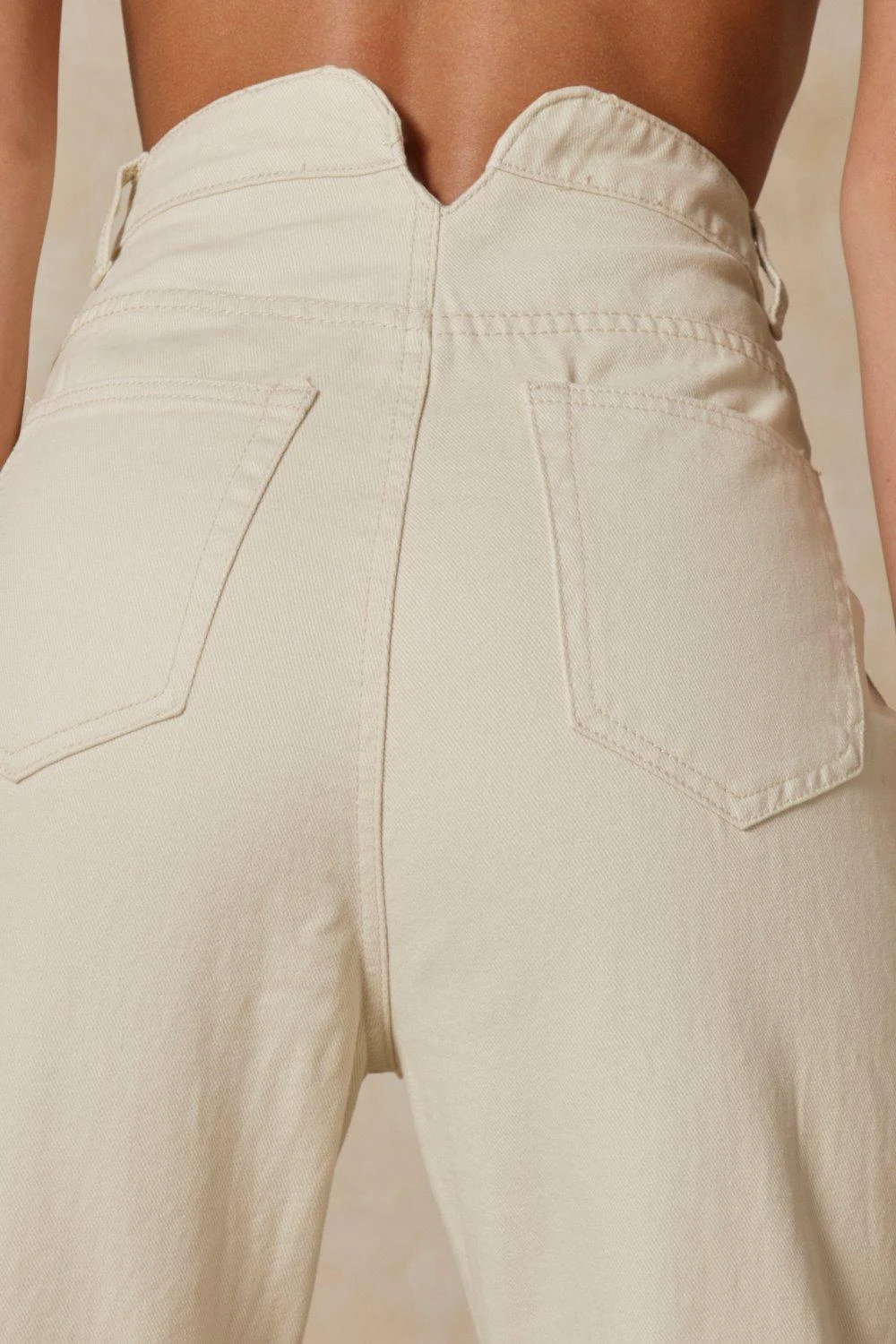 Dip Back Straight Leg Raw Hem Jean - Image 4